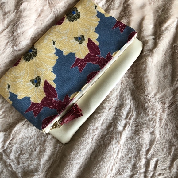 Rachel Pally designer cutch! - Picture 1 of 9